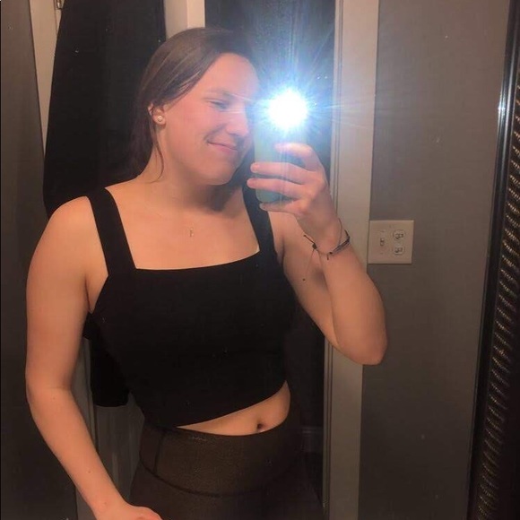 Meet your Posher, Emma - Picture 2 of 3